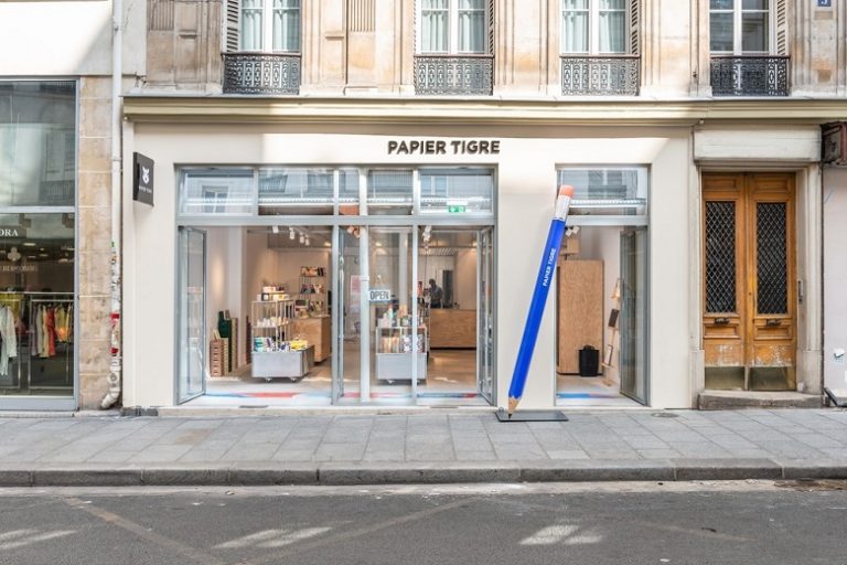 Showroom Papier Tigre, Cent15 architecture